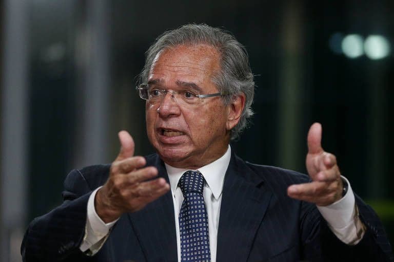 Brasil gastou mais do que podia e precisava no combate à pandemia